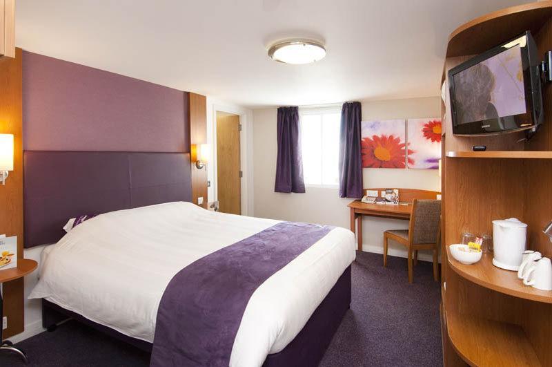 Premier Inn Norwich Airport エクステリア 写真